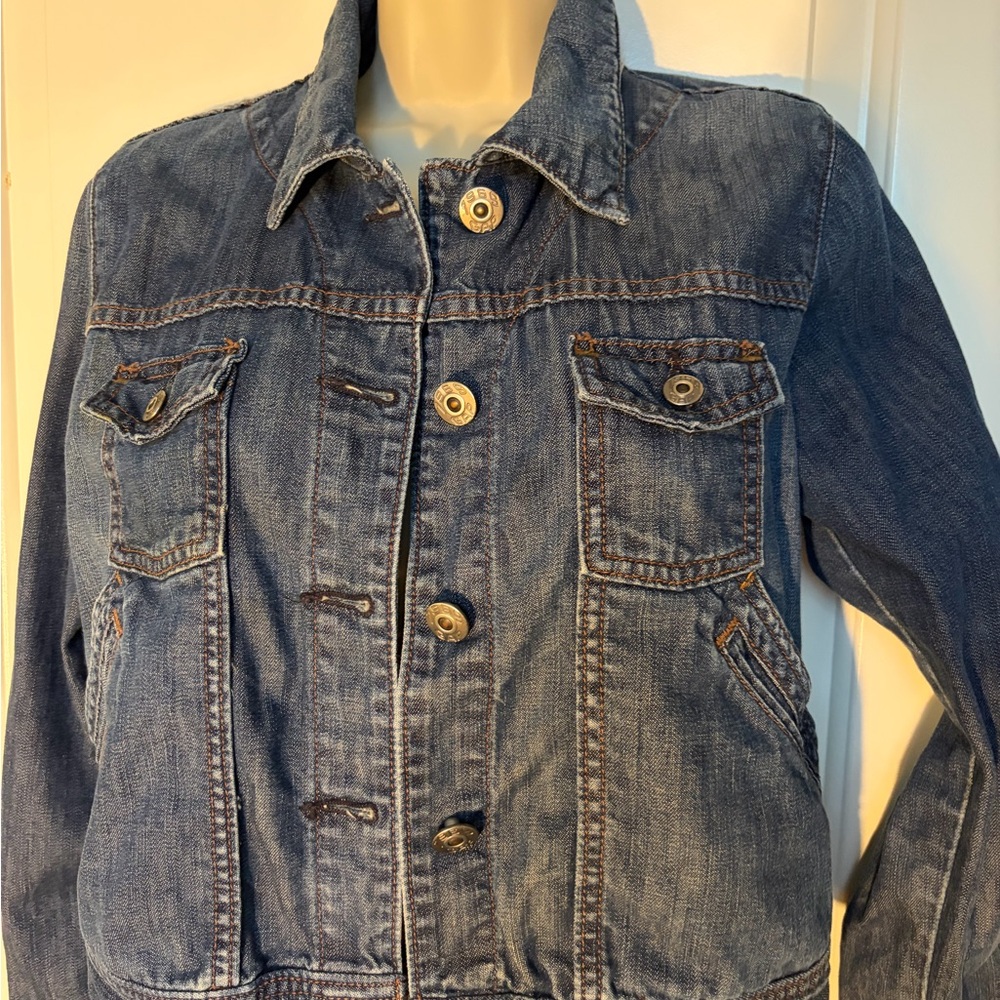 GAP 1969 Classic Blue Denim Jean Jacket.  100% COTTON